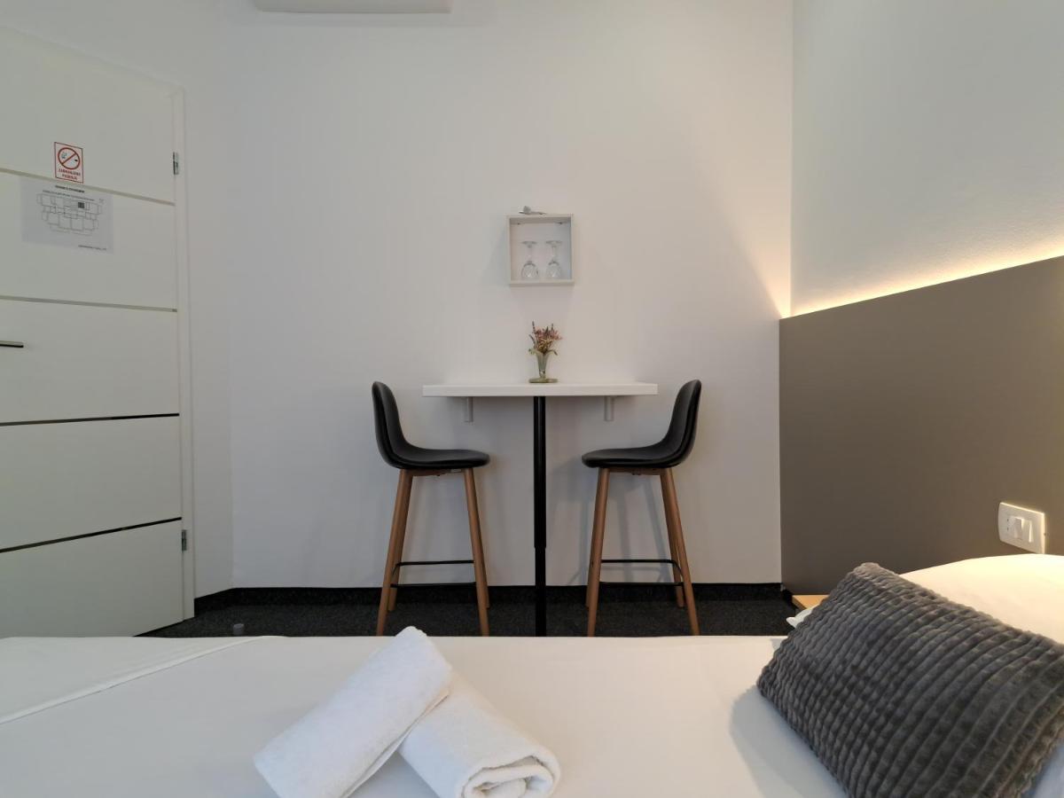 Rooms Zvonimir Stobreč Buitenkant foto